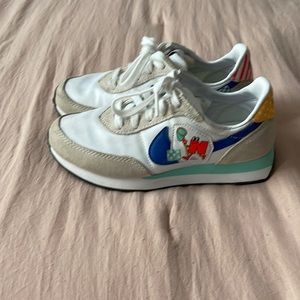 Nike waffle size 13.5 boy’s